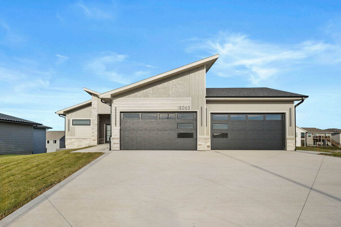 Custom home interior or exterior — p2